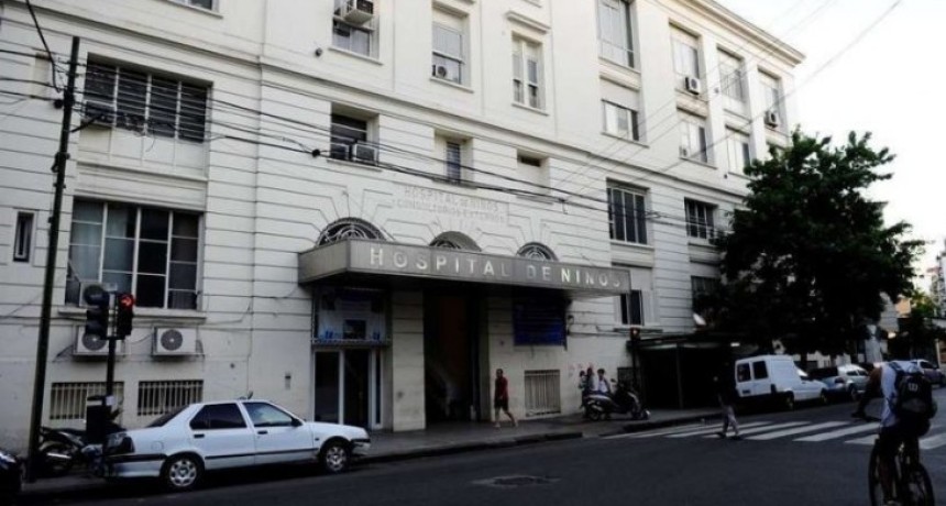 &iexcl;RECLAMO EN EL HOSPITAL GUTI&Eacute;RREZ! Residentes marcharon por una recomposici&oacute;n salarial