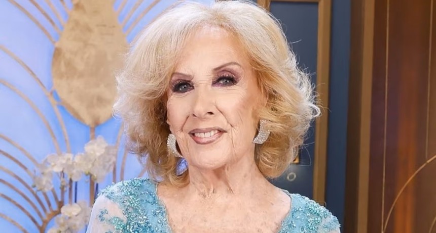 ALIVIO POR MIRTHA LEGRAND: mostr&oacute; una franca mejor&iacute;a y seguir&aacute; internada