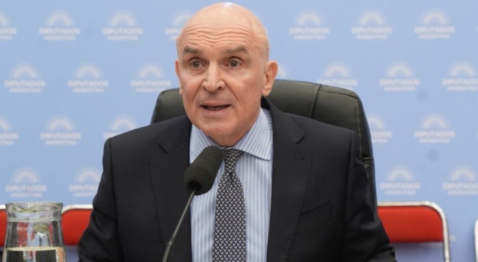 Espert esquiva preguntas sobre los 200 mil dólares vinculados a un escándalo narco
