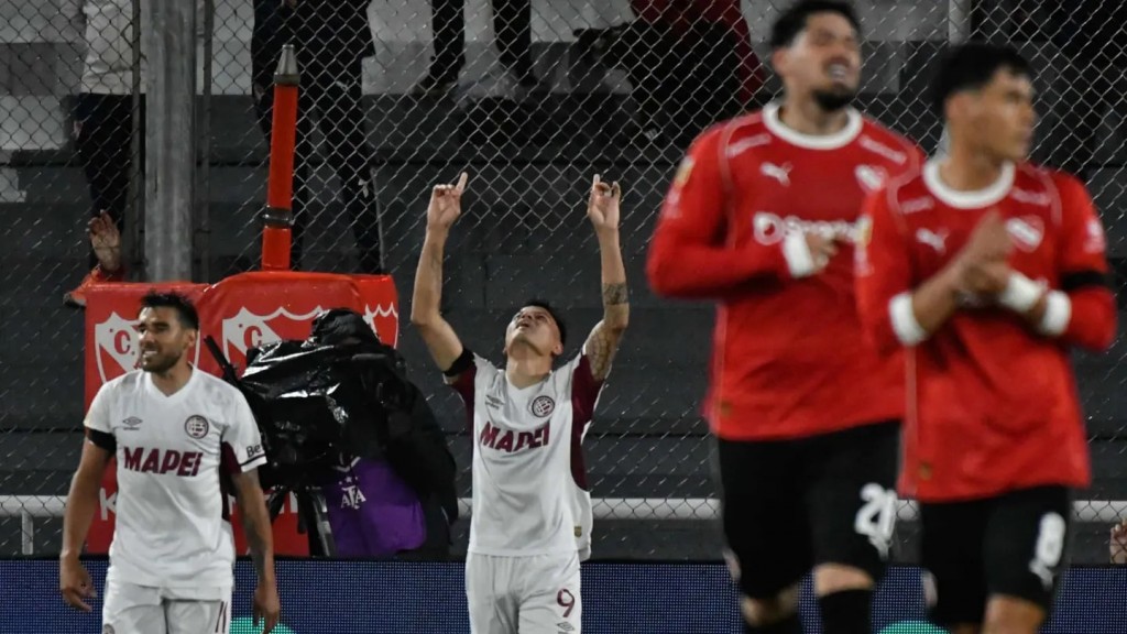 Hundidos en Avellaneda: Lanús vence 2-0 a Independiente y profundiza la crisis del Rojo
