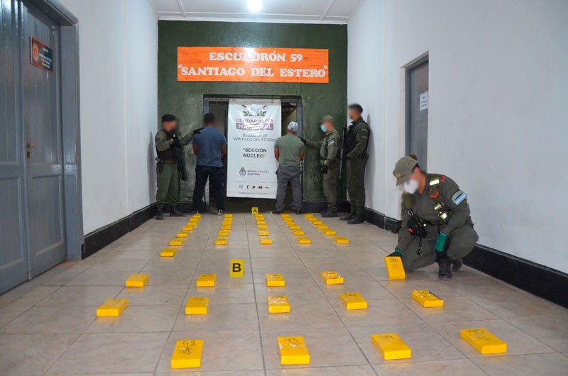 Gendarmería secuestra más de 46 kilos de cocaína en Santiago del Estero
