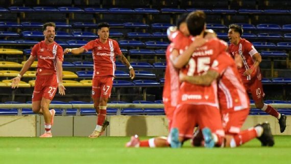 ¡Histórico! Argentinos Juniors da vuelta el partido y jugará su primera final de Copa Argentina