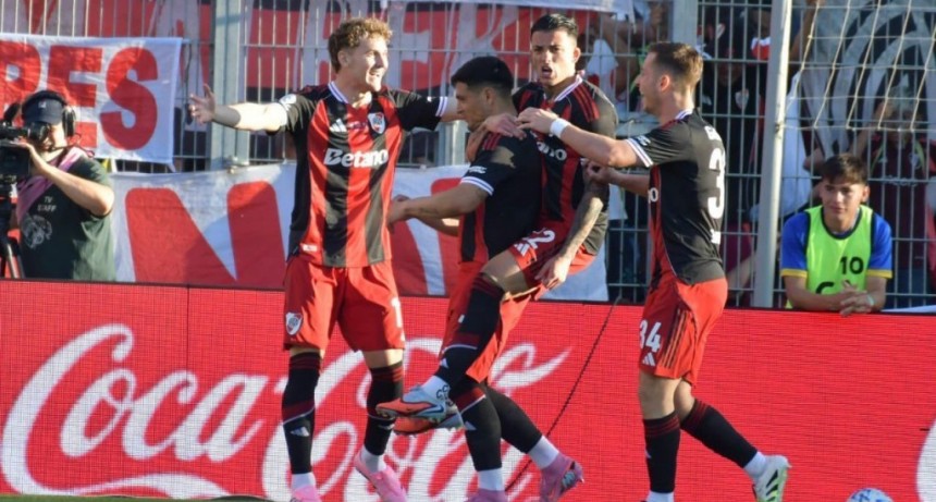 Clásico caliente: River elimina a Racing con gol de Salas y avanza a semifinales de Copa Argentina