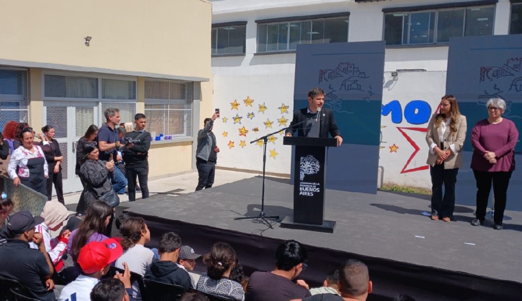 M&Aacute;S ESCUELAS: Kicillof inaugur&oacute; dos nuevos edificios educativos en La Matanza