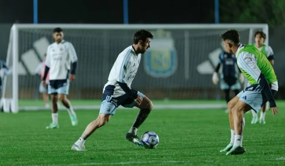 &iexcl;EL &Uacute;LTIMO DEL 10! Messi se prepara para su despedida de la Selecci&oacute;n Argentina
