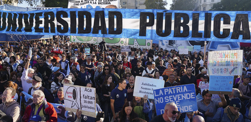 &iexcl;OTRA DERROTA PARA EL GOBIERNO! La Justicia mult&oacute; a Santilli y Milei vuelve a apelar para no actualizar salarios y becas universitarias