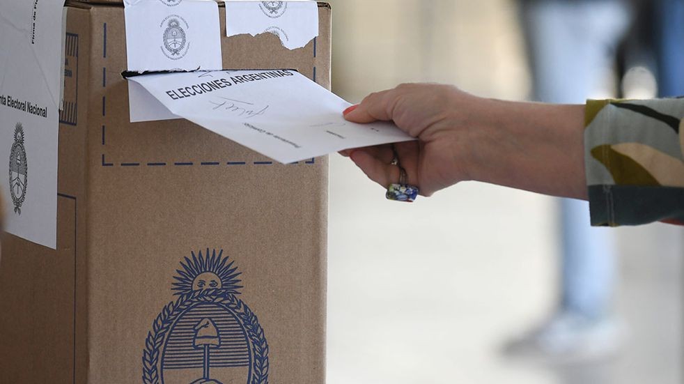 &iexcl;MILEI SE JUEGA CON LAS REGLAS! Eliminar las PASO podr&iacute;a complicar su propia estrategia electoral
