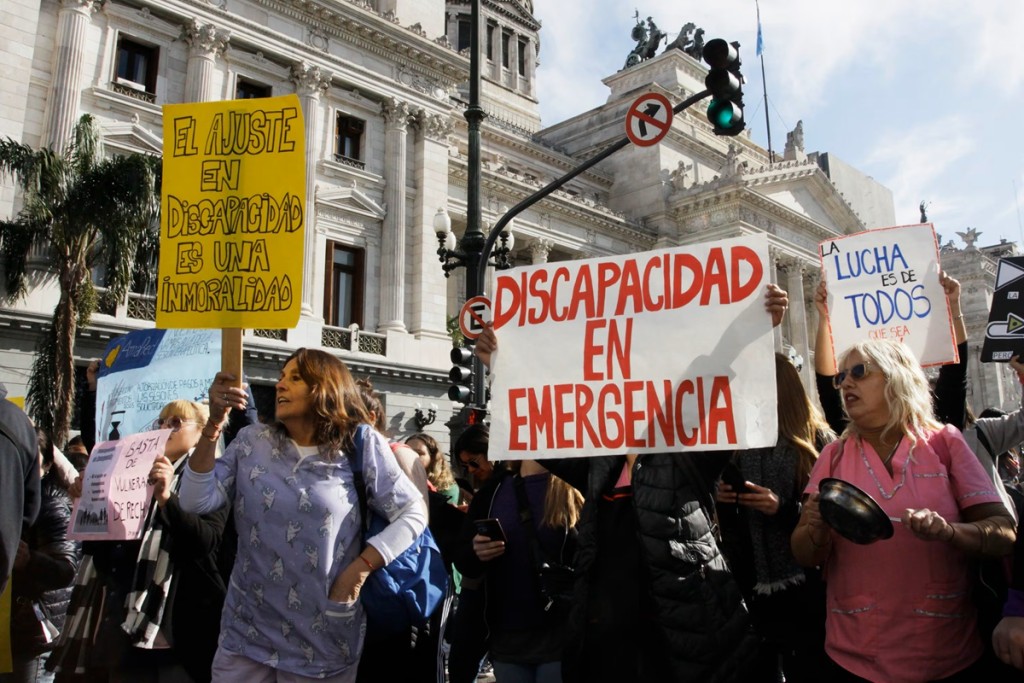 &iexcl;TENSI&Oacute;N EN EL CONGRESO! La Iglesia cruz&oacute; a los libertarios por el ajuste en discapacidad: &ldquo;No se puede tener bancarrota humana&rdquo;