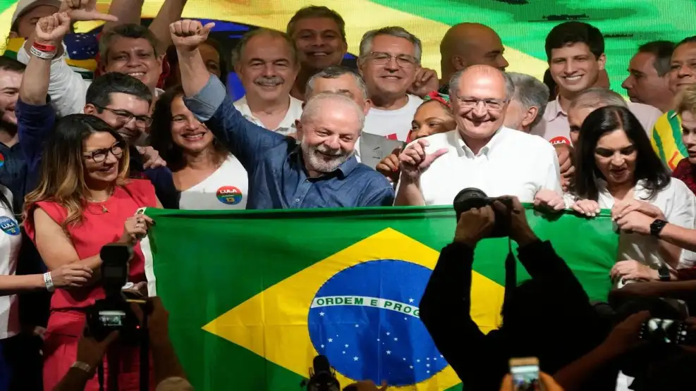 LULA HACE HISTORIA EN BRASIL: derrot&oacute; a Fl&aacute;vio Bolsonaro y apuesta a profundizar su agenda social