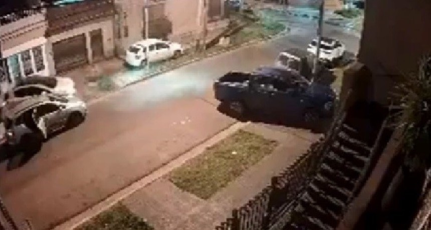 &iexcl;ASALTO FATAL! Intentaron robarle el auto, atropell&oacute; a uno de los ladrones y muri&oacute;