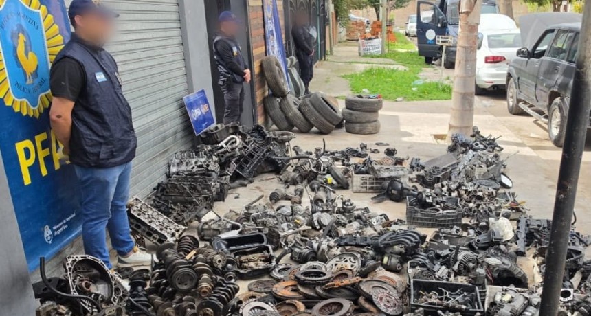 &iexcl;GOLPE AL DESARMADERO ILEGAL! Secuestraron 1.200 autopartes en Isidro Casanova