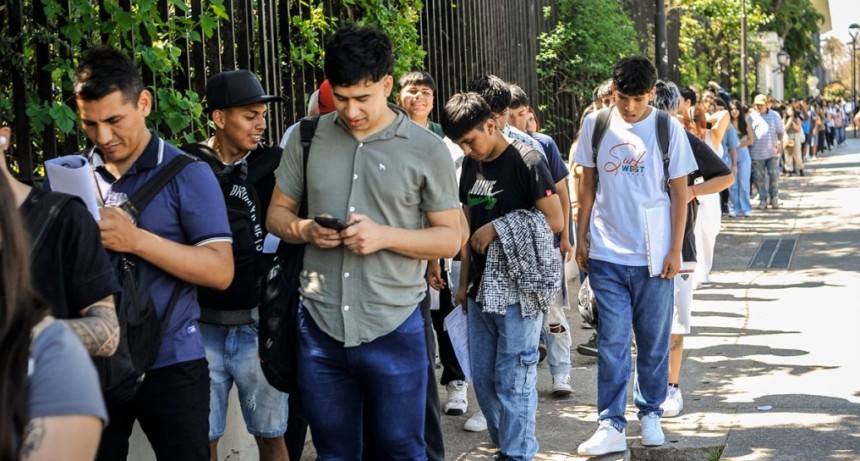 &iexcl;ALERTA POR EL EMPLEO JOVEN! Siete de cada diez no tienen trabajo formal y crecen las dificultades para insertarse