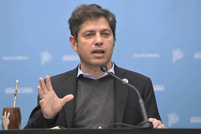 Kicillof en pie de guerra: “Suspender la obra pública es un crimen social”