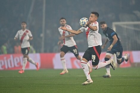 ¡Adiós al título! River cae ante Independiente Rivadavia en un final cargado de polémica