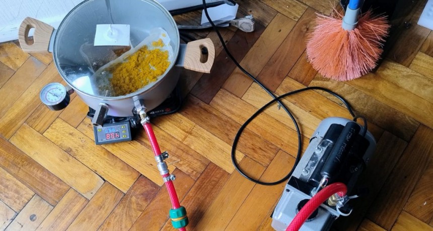Cae una red de drogas sint&eacute;ticas en Mor&oacute;n: c&aacute;psulas, vapers y un laboratorio casero de THC
