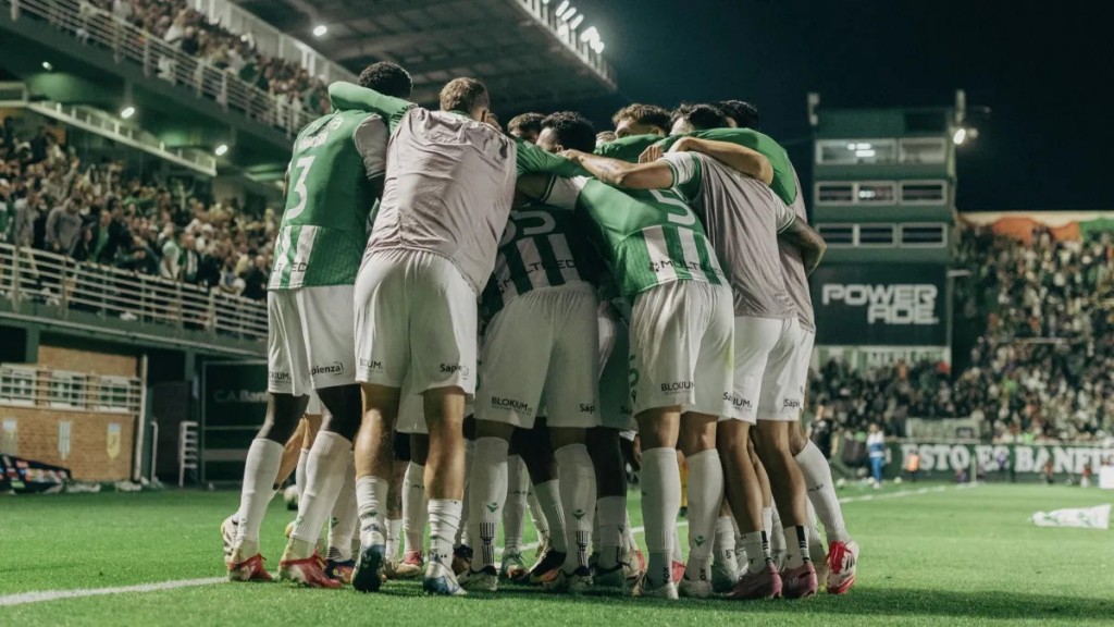 Banfield rugió en el Sur: venció a Lanús y se mete de lleno en la pelea por los playoffs