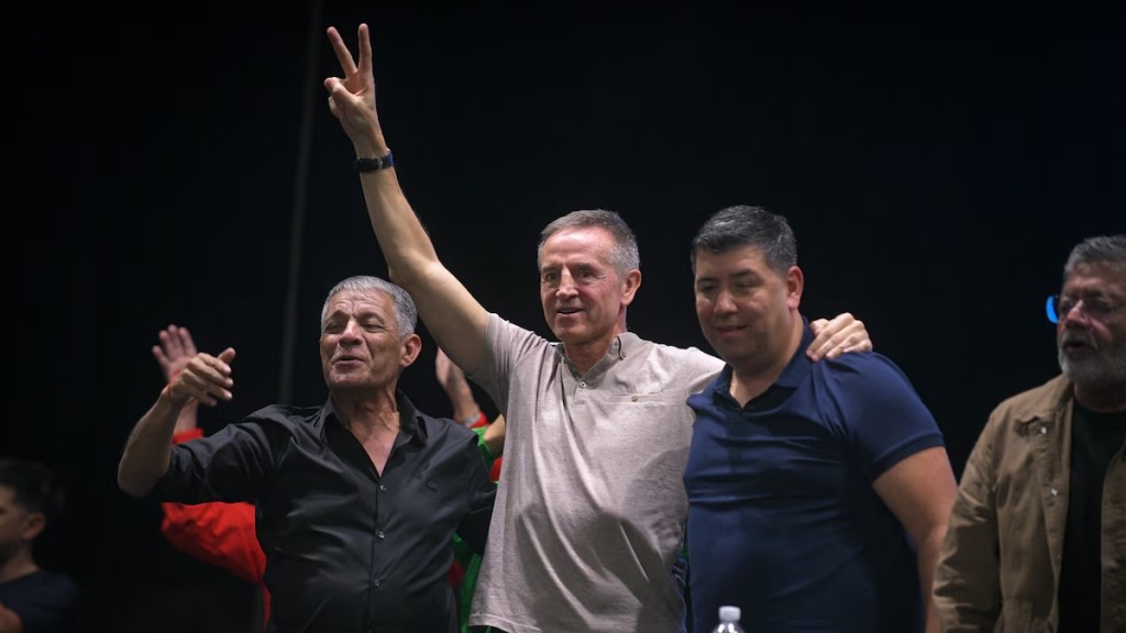 Nueva era en la CGT: Argüello, Jerónimo y Sola toman el mando y prometen resistir la reforma laboral de Milei