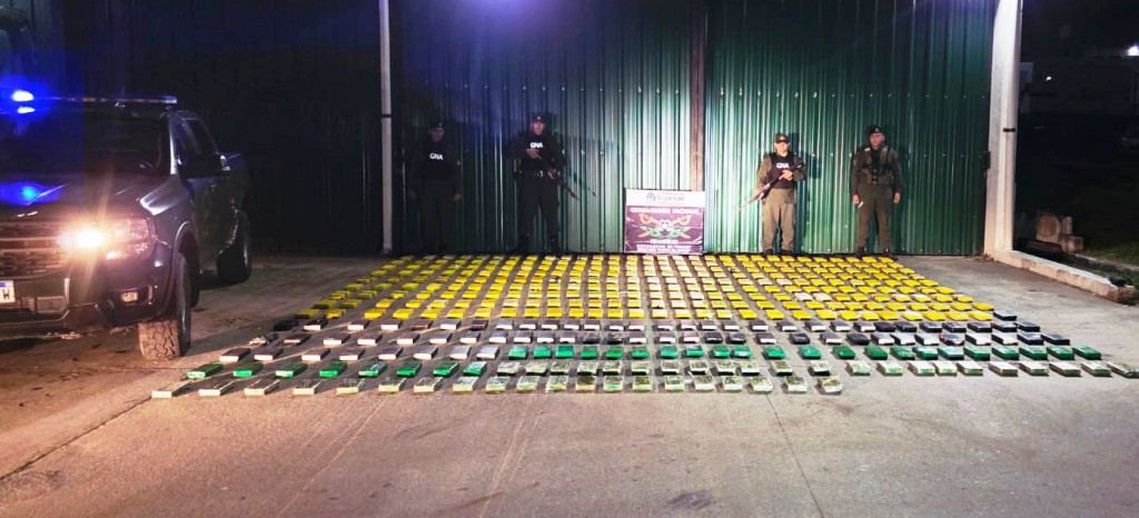 Golpe narco en las alturas: Gendarmería secuestró más de 430 kilos de cocaína tras un violento enfrentamiento en la montaña