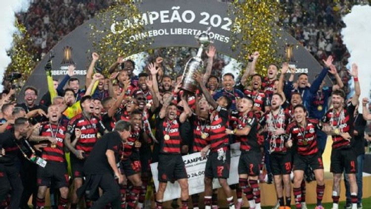 ¡Histórico en Lima! Flamengo vence a Palmeiras y conquista su cuarta Libertadores con un cabezazo salvador