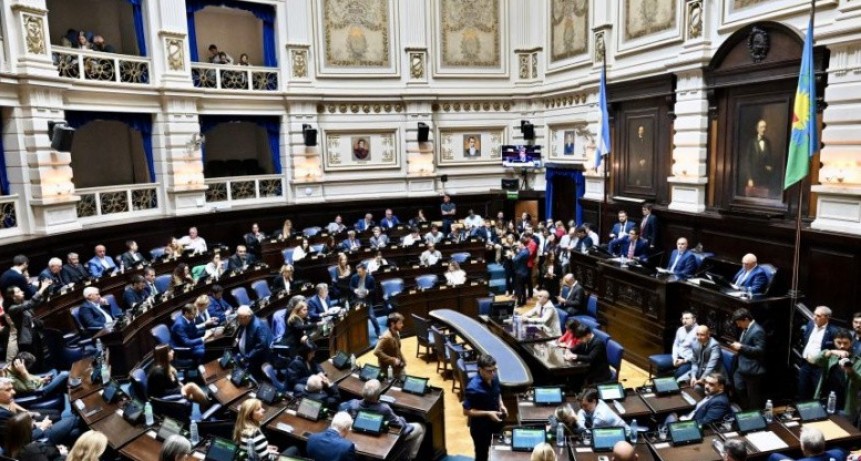 Tras un día explosivo en la Legislatura, Kicillof logró aprobar el Presupuesto 2026: queda pendiente un endeudamiento millonario