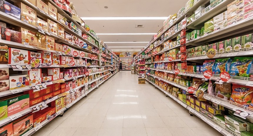 El consumo se desploma: derrumbe en mayoristas y retrocesos en supermercados y shoppings