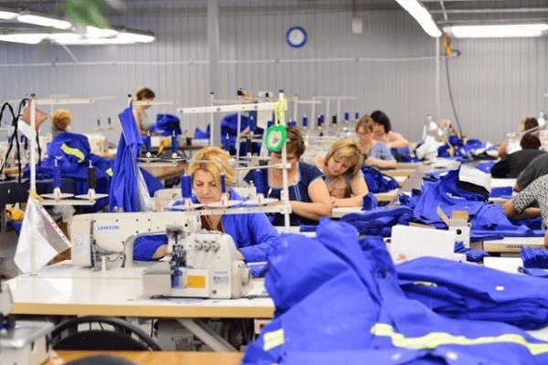 Industria textil en jaque: despidos masivos, cierres y un sector al borde del abismo