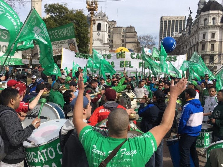 Moyano lanza ultimátum: paro nacional inminente por el bloqueo a las paritarias de Camioneros