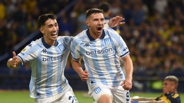 Boca cayó en su propia casa: Racing lo silenció en La Bombonera y avanzó a la final del Clausura