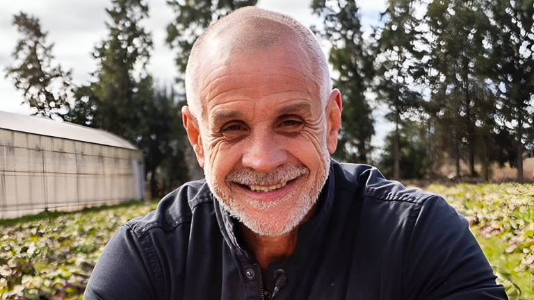 Silencio, enojo y hermetismo: la decisión de la familia de Christian Petersen que sacudió a los medios  Bajada: