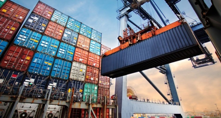 Alarma económica: fuga récord de capitales y la inversión se hunde a niveles no vistos en más de 20 años