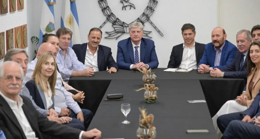 Rebelión silenciosa en el PJ: los gobernadores se encolumnan con Kicillof y toman distancia de Cristina