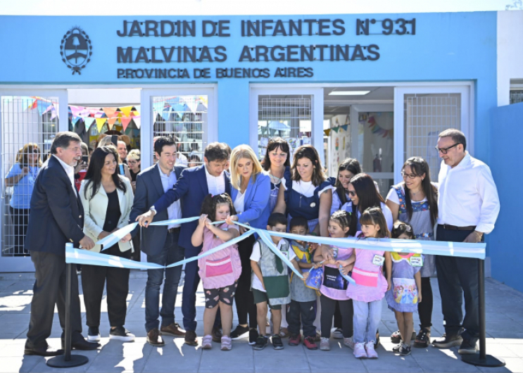 Kicillof inaugura un nuevo Jardín de Infantes en Villa de Mayo